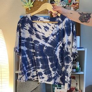 Oversized tie dye crop shirt, XXL, NEW w/o tags